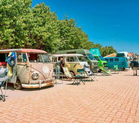 Streetmart - Volkswagen Busmeeting © Luc Cassiman